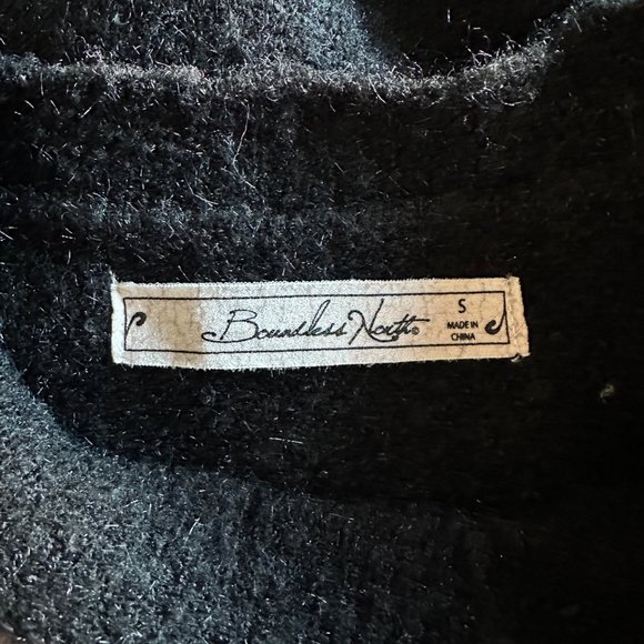 Boundless North Embroidered Daisy Sweater In Black Color Sz S - Picture 5 of 7